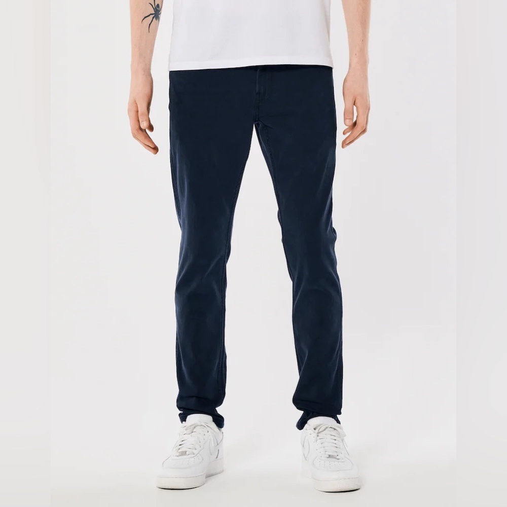 Hollister Men's Blue Skinny Jeans in Navy Wash